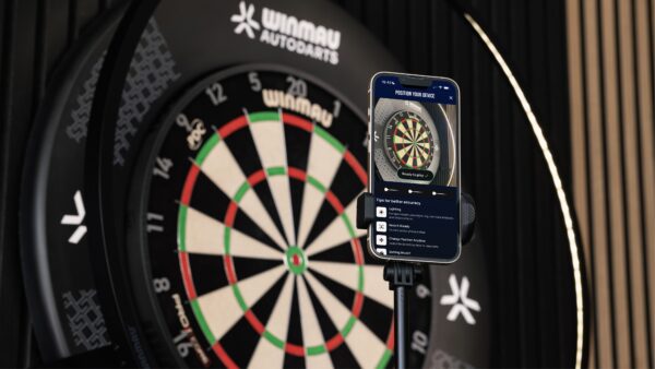 Winmau présente Autodarts, son nouvel écosystème de fléchettes numériques